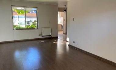 CASA 2 PISOS EN CONDOMINIO LOS CASTAÑOS, LOS ANGELES