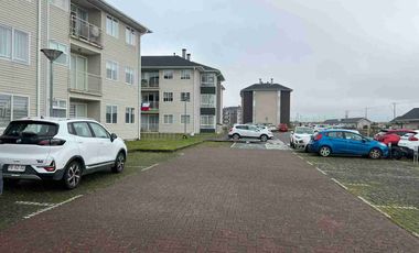 Venta Departamento 3D 2B Amoblado Condominio Alta Vista Etapa II con Estacionamiento.