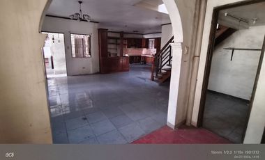 RUSH Sale Metrovilla Mapulang Lupa  177 Sqm Lot Area, 200 Sqm Old House, 4 BR, 2 T&B Valenzuela City