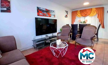 Corredora de Propiedades,  vende casa en Condomino El Peuco en Calama.