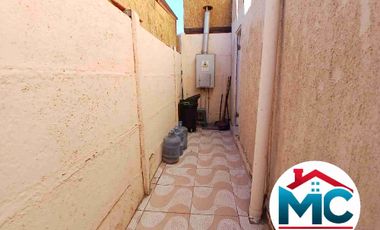 Corredora de Propiedades,  vende casa en Condomino El Peuco en Calama.
