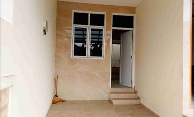 Rumah Sewa Jatiwaringin, -+1 KM LRT