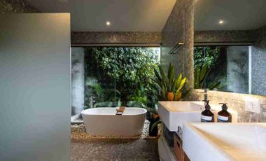 Di jual Vila Modern siap huni 3 bedroom kawasan strategis dekat pantai Jimbaran