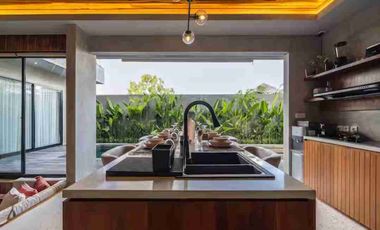 Di jual Vila Modern siap huni 3 bedroom kawasan strategis dekat pantai Jimbaran