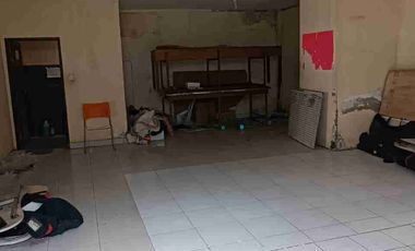 Gudang Racking dan Kantor Strategis di Abianbase Kapal