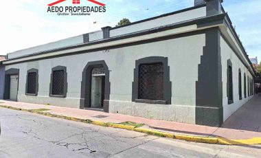 Se Arrienda Hermosa Casa de Amplias Dimensiones con Destino Administrativo, en el Centro de Quillota
