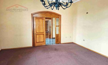 Se Arrienda Hermosa Casa de Amplias Dimensiones con Destino Administrativo, en el Centro de Quillota