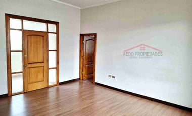 Se Arrienda Hermosa Casa de Amplias Dimensiones con Destino Administrativo, en el Centro de Quillota
