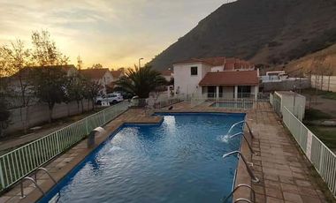 En venta casa 4 dormitorios en condominio, comuna de San Bernardo