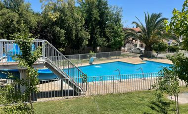 En venta casa 4 dormitorios en condominio, comuna de San Bernardo