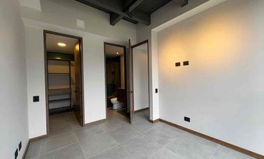 VENTA HERMOSO APARTAMENTO EN ALTOS DE POBLADO, MEDELLIN