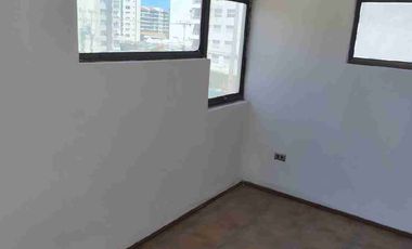 Se vende Dpto amplio con 2 terrazas, AVDA del mar.