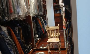 ESPECTACULAR CASONA EN SANTA ANA DE CHIA- CON APARTAESTUDIO INDEPENDIENTE