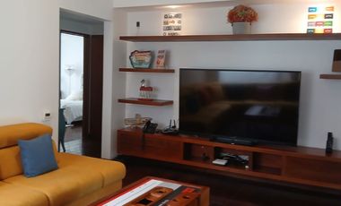 ESPECTACULAR CASONA EN SANTA ANA DE CHIA- CON APARTAESTUDIO INDEPENDIENTE