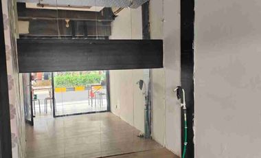 Disewakan kios apartemen Bassura City tower Geranium cocok untuk usaha hadap jalan