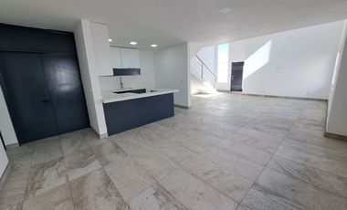 CASA NUEVA CON TERRENO GRANDE EN VENTA, FRACC ROSAMAR, ROSARITO