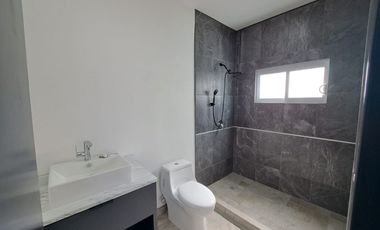 CASA NUEVA CON TERRENO GRANDE EN VENTA, FRACC ROSAMAR, ROSARITO