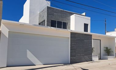 CASA NUEVA CON TERRENO GRANDE EN VENTA, FRACC ROSAMAR, ROSARITO