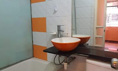 VENTA DE DEPARTAMENTO, ÁREA 85 M2, 3 DORM, 3 BAÑOS, COCHERA
