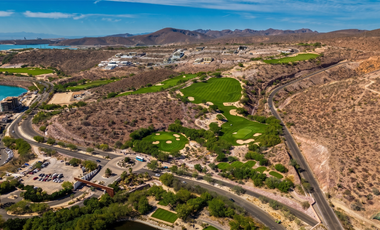 Casa en venta en La Paz Baja California sur en Puerta Cortez campo de GOLF beachclub y marina