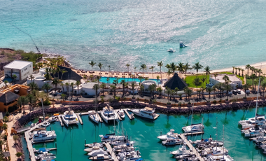 Casa en venta en La Paz Baja California sur en Puerta Cortez campo de GOLF beachclub y marina