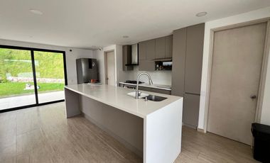 VENTA CASA CAMPESTRE LOMA DEL ESCOBERO ENVIGADO