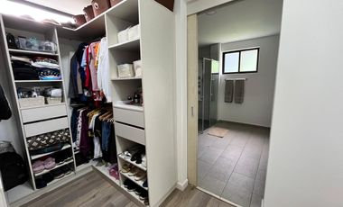 VENTA CASA CAMPESTRE LOMA DEL ESCOBERO ENVIGADO