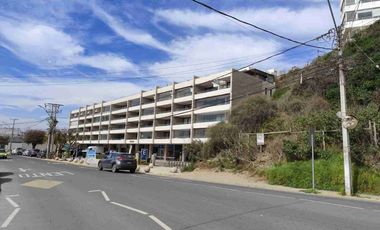 Primera Línea Frente a Playa La Boca, Estacionamiento y Bodega.