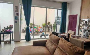 CASA VENTA DE UN PISO 🏡 , LA CANDELARIA RESIDENCIAL. 📍 COL. VILLA DE SERIS