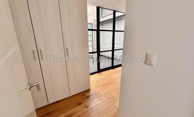 Casa en Condominio a Estrenar con Balcón, Terraza y Roof en Colonia Condesa, calle Mazatlán, Benito Juárez #25-3263 AVC