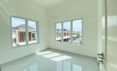 Disewa Rumah Hoek 2 Lantai Baru di Clematis Metland Puri