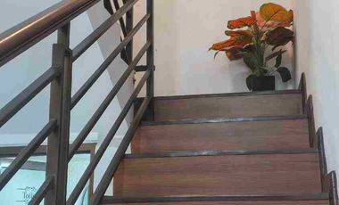 Rumah Cantik Mewah di Antapani Komplek Ekslusif