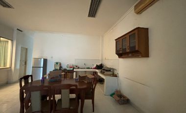 Dijual Cepat Gedung Kantor Strategis Jl.Angkatan 45 Kampus Palembang