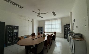 Dijual Cepat Gedung Kantor Strategis Jl.Angkatan 45 Kampus Palembang