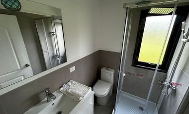 Casa en arriendo año corrido -4 dormitorios a 4 km de Pucón