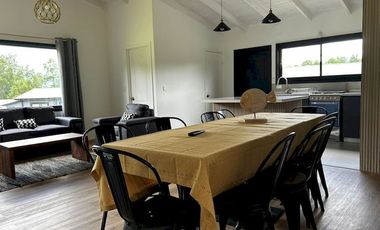 Casa en arriendo año corrido -4 dormitorios a 4 km de Pucón