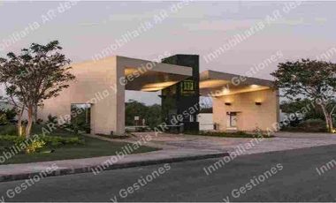 Lote de 615.9m2 Privada Residencial Jardines de Rejoyada Zona Norte de Merida