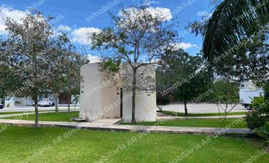 Lote de 615.9m2 Privada Residencial Jardines de Rejoyada Zona Norte de Merida