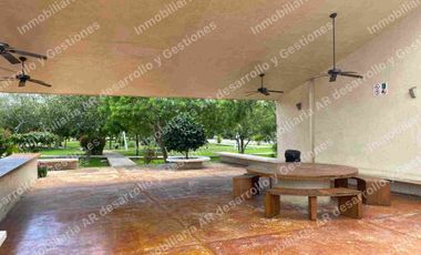 Lote de 615.9m2 Privada Residencial Jardines de Rejoyada Zona Norte de Merida