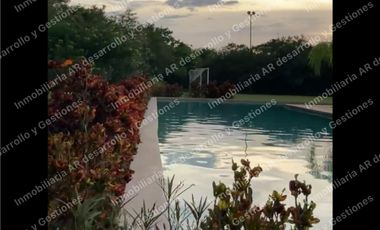 Lote de 615.9m2 Privada Residencial Jardines de Rejoyada Zona Norte de Merida