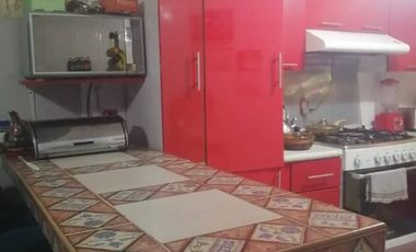 BONITA CASA CON DEPARTAMENTO