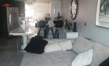 BONITA CASA CON DEPARTAMENTO