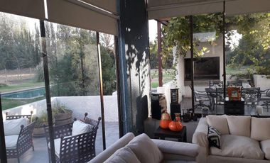 Venta de Parcela Mediterránea, Condominio Valle del Sol