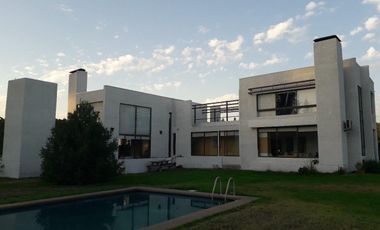 Venta de Parcela Mediterránea, Condominio Valle del Sol