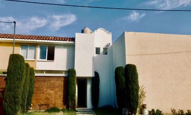 VENTA CASA Fracc Residencial Ahuehuetes, Toluca