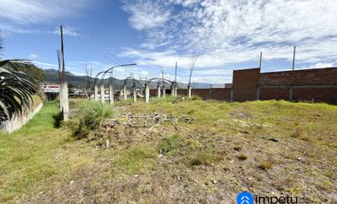 Terreno en venta en avenida sector Belén a pocos metros del redondel del Plateado
