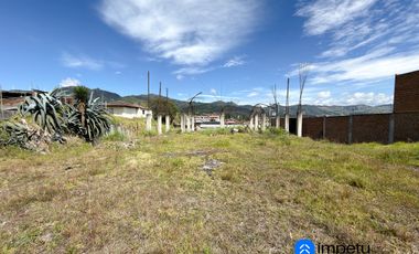 Terreno en venta en avenida sector Belén a pocos metros del redondel del Plateado