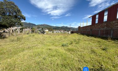 Terreno en venta en avenida sector Belén a pocos metros del redondel del Plateado