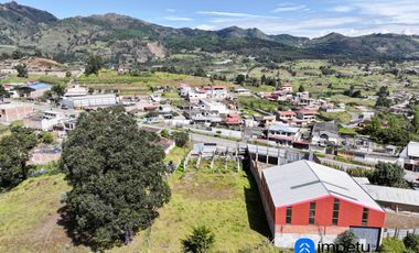 Terreno en venta en avenida sector Belén a pocos metros del redondel del Plateado