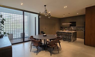 Jual cepat Rumah Pantai indah kapuk 8x20 4lt SHM minimalis interior bagus